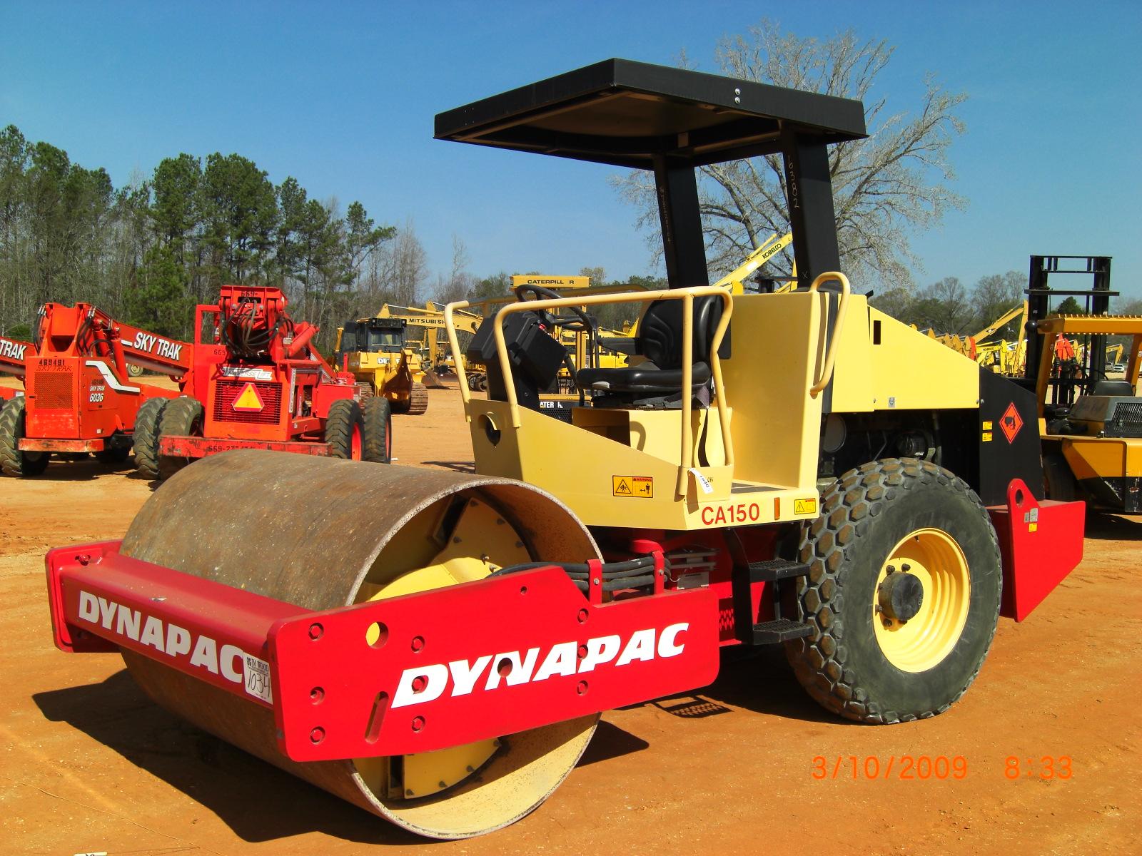 Fotografía de un Vibrocompactador en obra